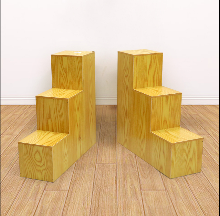 Bậc tam cấp bàn thờ thần tài 16cm.png